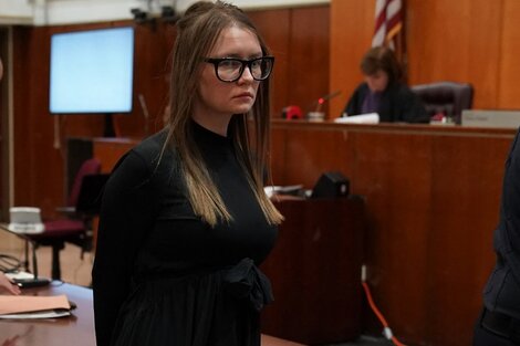 La mujer, de 31 años, nacida en Rusia y que tiene nacionalidad alemana, seguirá su proceso para evitar que las autoridades estadounidenses la expulsen a Alemania. (Foto: AFP).