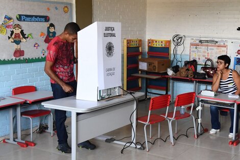 Brasil: trabajadores denuncian amenazas para votar por Bolsonaro