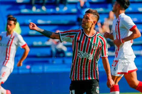 Vélez goleó a Estudiantes y Barracas festejó en Sarandí