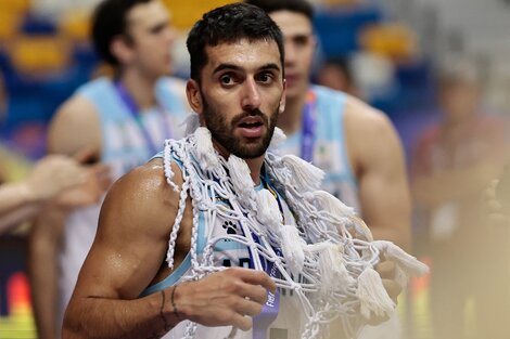 Campazzo durante los festejos por la AmeriCup ganada con la Selección Argentina