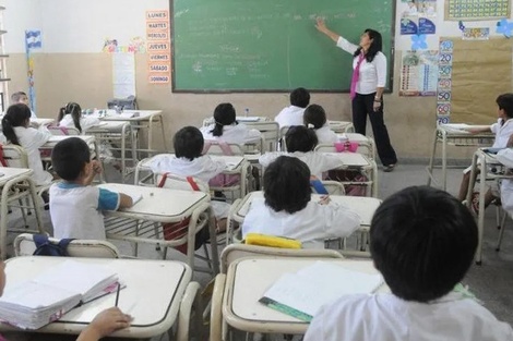 Con la hora extra de clases se busca fortalecer los aprendizajes en Lengua, Matemática, Idiomas y Nuevas Tecnologías.