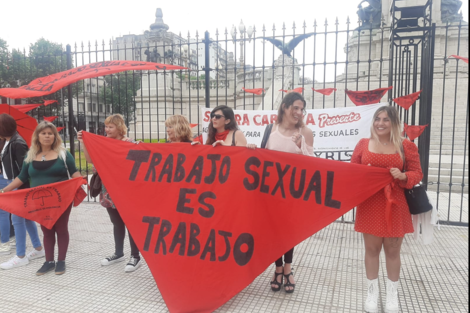 Trabajo sexual es trabajo: una demanda que no se puede esconder debajo de la alfombra