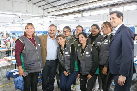 La Rioja: Wado De Pedro y Quintela inauguraron una fábrica textil que generará 300 puestos de trabajo