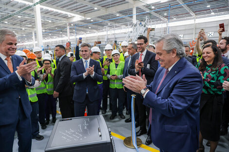 Alberto Fernández en la inauguración de la planta de Whirlpool.