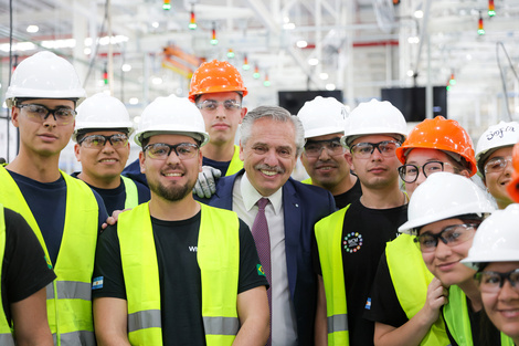 El Presidente en la inauguración de una nueva fábrica de electrodomésticos de la firma Whirlpool en Pilar.