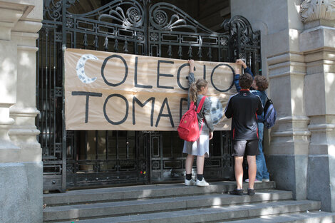 Estudiantes tomaron el Colegio Nacional de Buenos Aires: "La gestión del rectorado es nociva para la escuela"