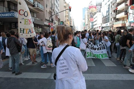 Vuelven a parar los médicos residentes y concurrentes porteños 