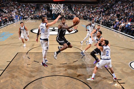 Dallas Mavericks logró un gran triunfo sobre Brooklyn Nets y Campazzo sigue sumando minutos