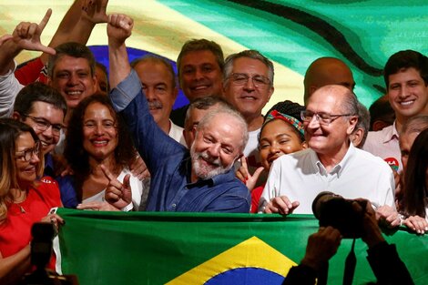 Lula, volver a los 77