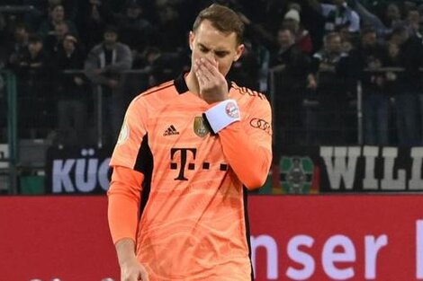 El arquero alemán Manuel Neuer reveló que tuvo cáncer de piel y que fue operado tres veces