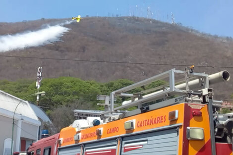 El incendio del cerro 20 de Febrero aún no está controlado