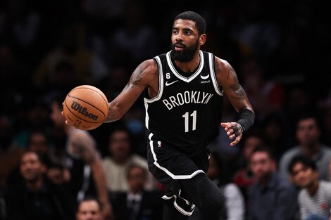 Kyrie Irving promedia 26,9 puntos y 5,1 asistencias para unos Nets a los que le sobran problemas