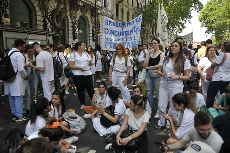 Vuelven a parar residentes, concurrentes y enfermeres de hospitales porteños