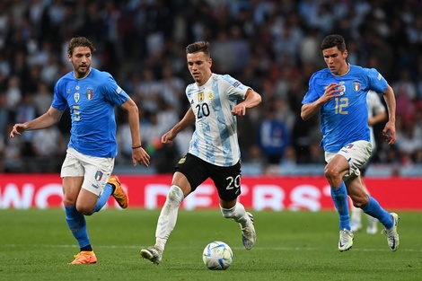 Lo Celso, pieza clave en el mediocampo argentino, se perderá el Mundial Qatar 2022 (Foto: AFP).