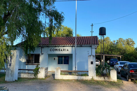 El frente de la comisaría que fue copada por siete hombres.  (Fuente: Gentileza Aire de Santa Fe)