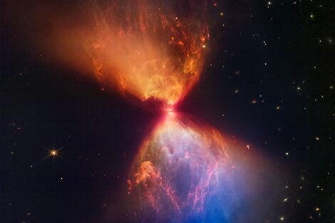 La protoestrella L1527 aún no genera su propia energía mediante la fusión nuclear del hidrógeno, una característica esencial de las estrellas. (Foto: James Webb Telescope/Twitter/ESA).