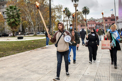 Sorpresas y enigmas en torno a los pagos del Grupo Caputo a Revolución Federal