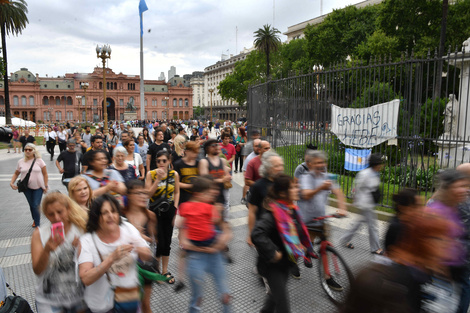 Cientos de personas despidieron a Hebe de Bonafini en la Plaza de Mayo