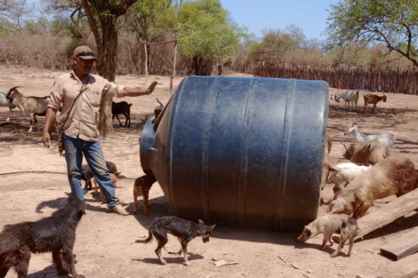 Falta el agua en comunidades de Santa Victoria Este 