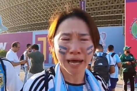 Una hincha japonesa lloró por la derrota de Argentina: "Espero que Messi no esté triste"