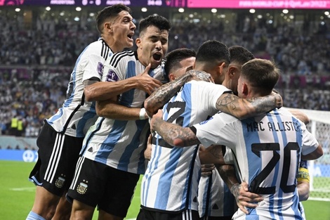 Con un gol de Lionel Messi, Argentina abrió el marcador ante Australia. Imagen: AFP. 