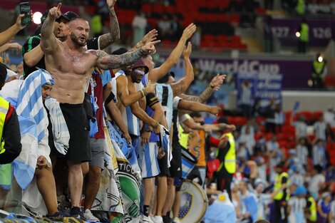 Una de las imágenes que más circulo de la hincha argentina en el partido con Australia