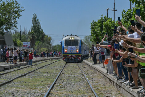 Tras más de 30 años, un tren de pasajeros recorrió Mendoza