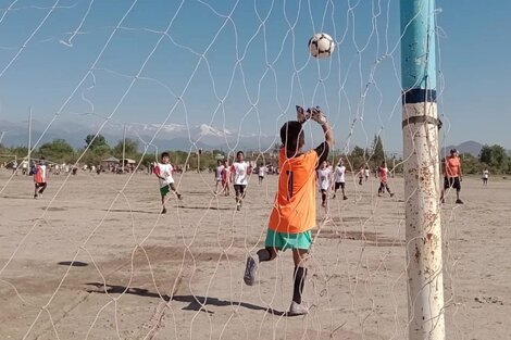 Cuando el fútbol es unión y fraternidad barrial