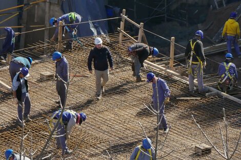 Trabajadores registrados y no registrados venían perdiendo capacidad de compra. (Fuente: Enrique García Medina)