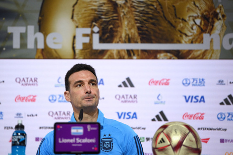 Lionel Scaloni brindó su última conferencia de prensa en el Mundial Qatar 2022 y aseguró que tiene "claro el plan del partido" contra Francia. (Foto: AFP)