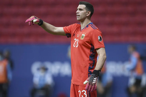 Dibu Martinez, arquero y figura de la Selección.