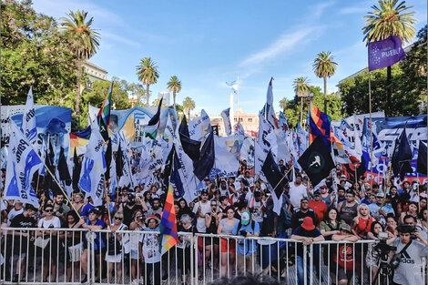 El Frente Milagro Sala inició un acampe en Plaza de Mayo con una movilización.