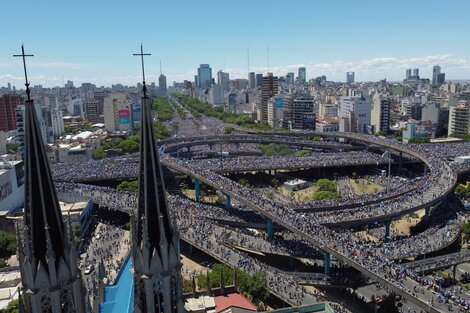 Más de 4 millones de personas salieron a las calles porteñas a festejar el título con la Selección. Imagen: Télam. 