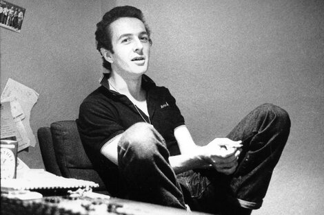 A 20  años de la muerte de Joe Strummer, un tesoro de inéditos