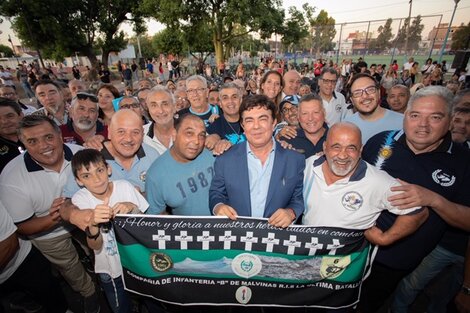 Fernando Espinoza encabezó un emotivo homenaje a los caídos, familiares y veteranos de Malvinas de La Matanza