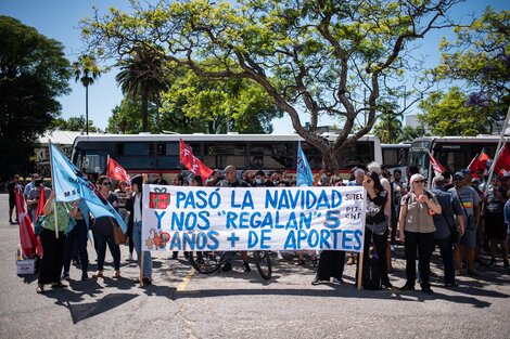 Uruguay avanza con una reforma previsional que recorta derechos 