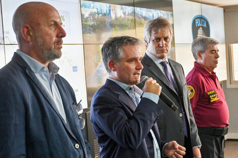 Anuncio durante una conferencia de prensa, sin Larreta con D'Alessandro flanqueado por Wolff y Felipe Miguel.