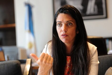 Luana Volnovich: "Si te sentas en la mesa con el poder económico, tenés que hacerlo con fuerza"