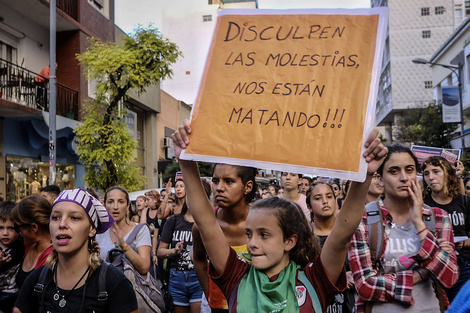 Denunció la desaparición de su esposa y después confesó que la mató y la descuartizó