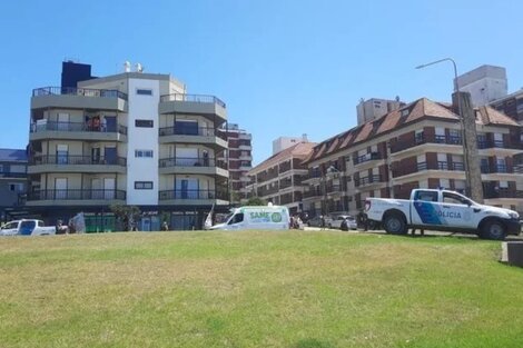 Una turista murió en el balneario de Punta Mogotes atropellada por un camión de residuos mientras andaba en bicicleta.