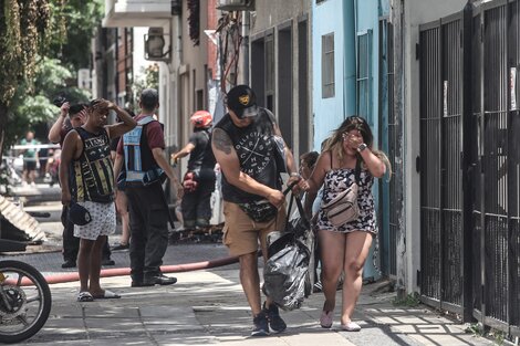 Una muerte y 22 familias en la calle por el fuego