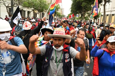 Manifestación contra el gobierno de Boluarte este sábado en Lima. (Fuente: AFP)
