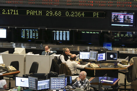 Después del mediodía, la Bolsa retomó la calma y cerró en alza.