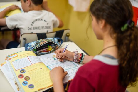 La AFIP habilitó un trámite para deducir los gastos educativos del Impuesto a las Ganancias. Imagen: NA.