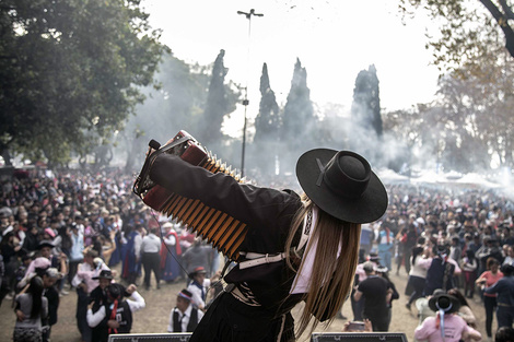 La fiesta inaugural de los ritmos más propios