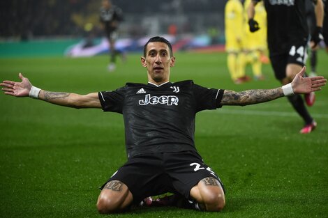 Angel Di María festejó su primer hat trick en la Vecchia Signora