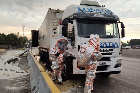 Derrame tóxico en Acceso Oeste: Ituzaingó declaró la emergencia ambiental y sanitaria y denunciará a la empresa Losada