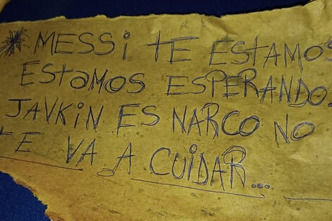 La nota intimidatoria que le dejaron a Lionel Messi tras balear un supermercado de la familia de su esposa.