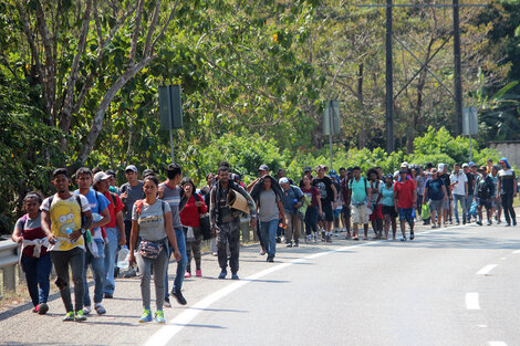 Caravana migrante sigue camino por México con el objetivo de llegar a Estados Unidos