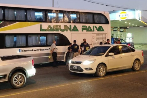 El colectivo fue atacado a la salida de Santa Fe.